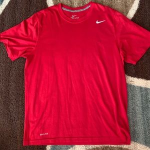 Men’s Nike shirt